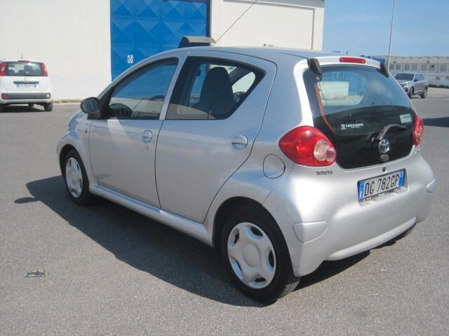 Toyota Aygo 1.0 12V VVT-i 5 porte Now
