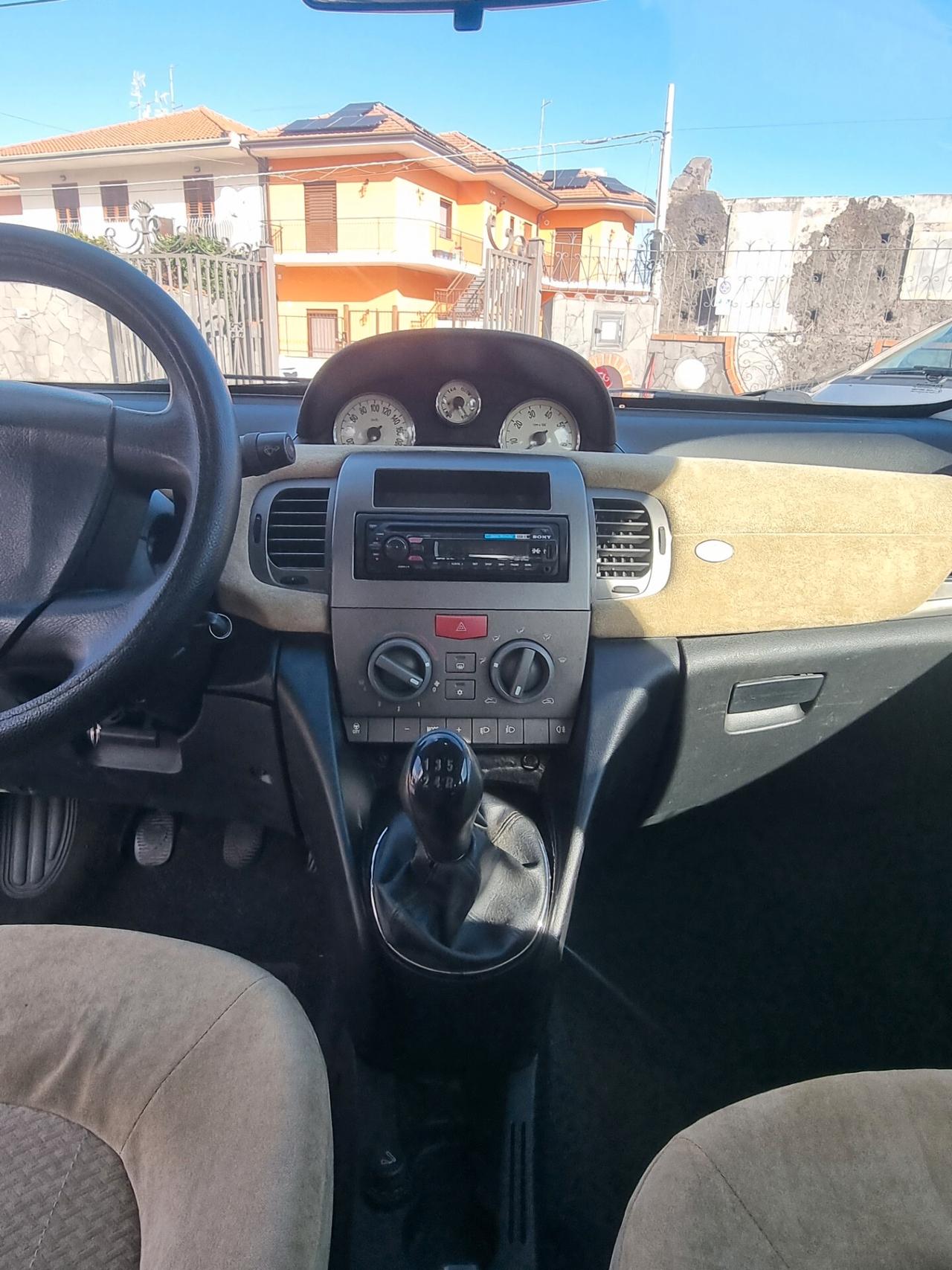 Lancia Ypsilon 1.3 Multijet 16V