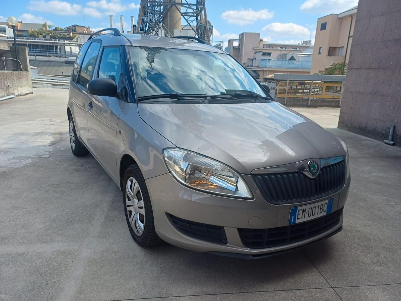 Skoda Roomster 1.2 TDI CR 75CV Ambition