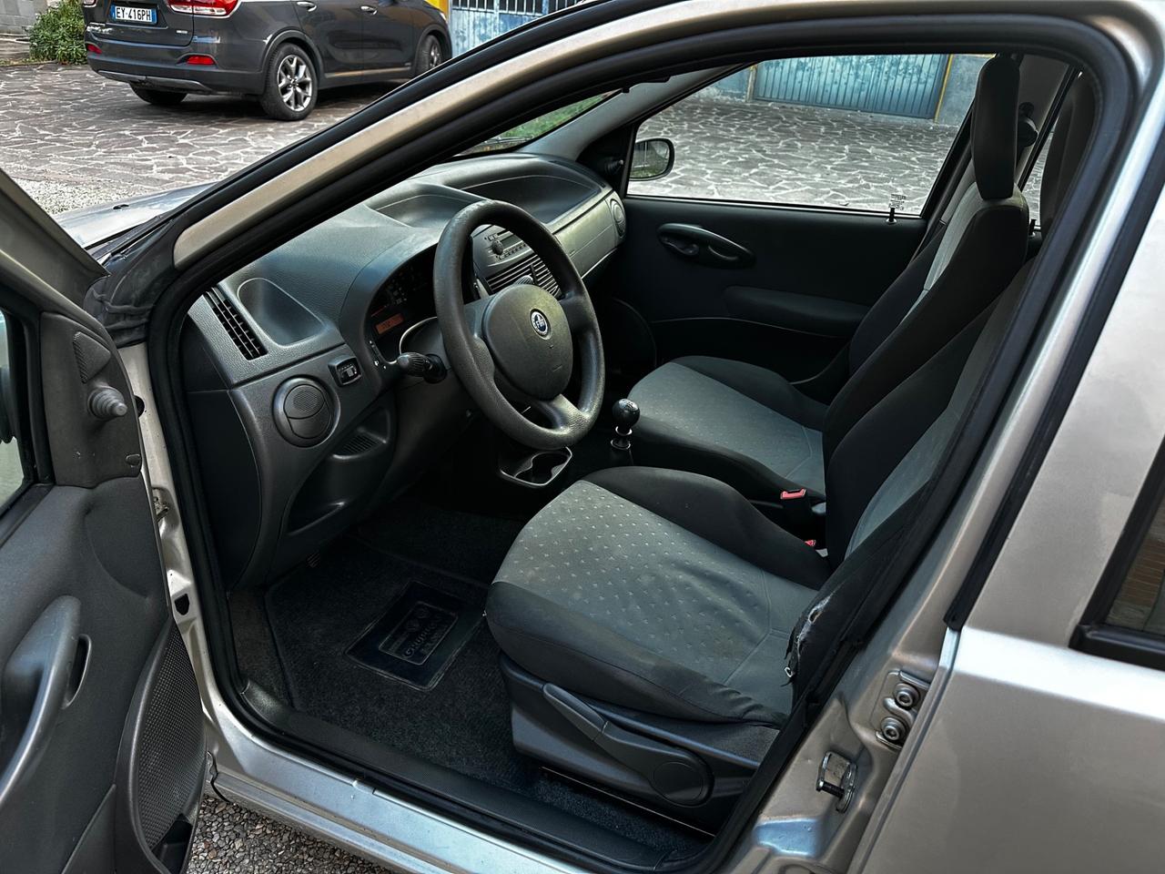 Fiat Punto 1.2 5 porte Active Natural Power