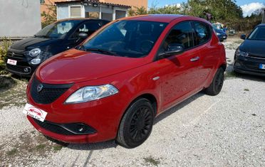 Lancia Ypsilon 1.0 Hybrid Ok Neop.