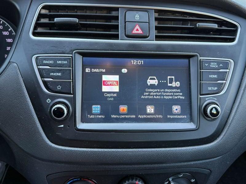 Hyundai i20 1.2 MPI 75cv Connect Line