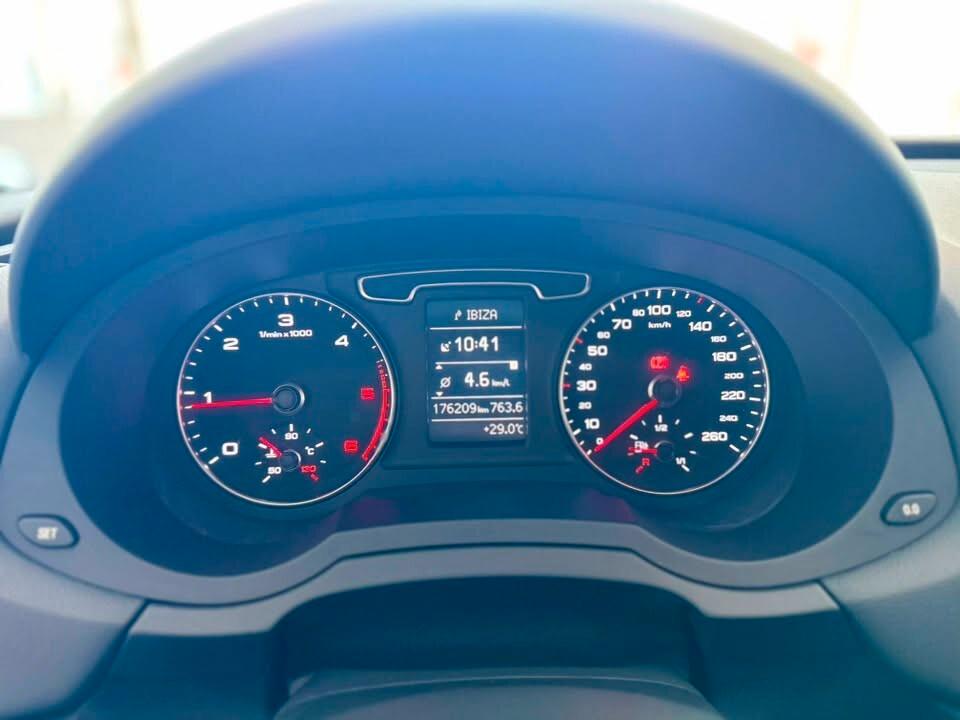 Audi Q3 2.0 TDI Business 140 Cv - 2014