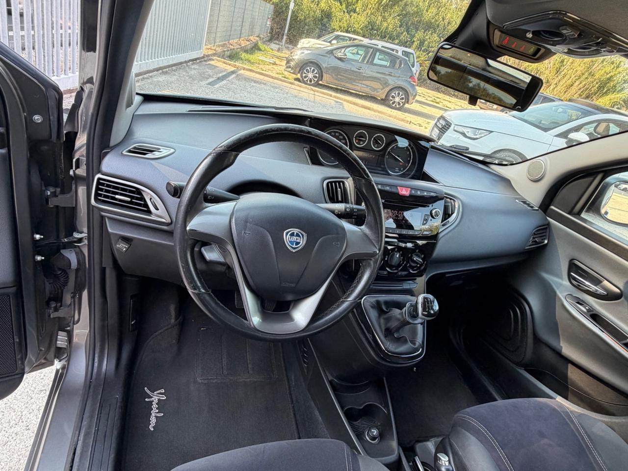 Lancia Ypsilon 1.2 69 CV 5 porte GPL Ecochic Platinum