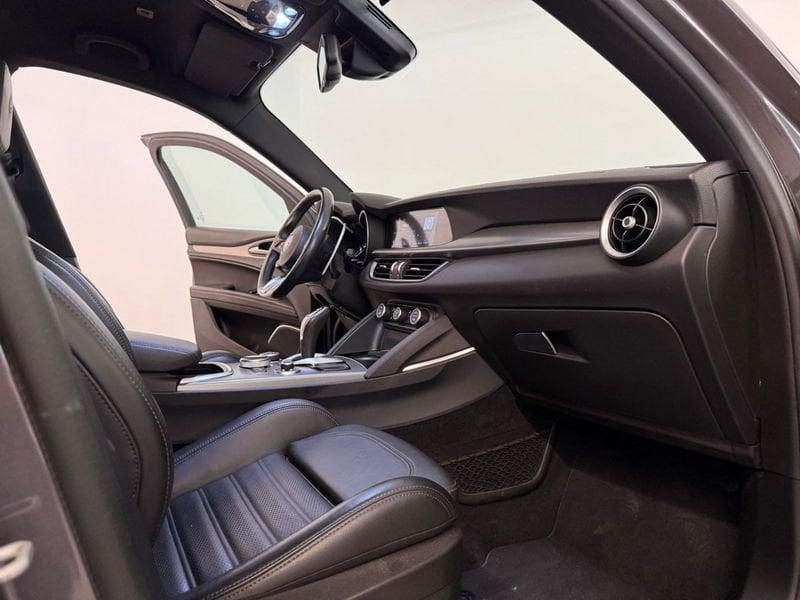 Alfa Romeo Stelvio 2.2 Turbodiesel 210 CV AT8 Q4 Veloce