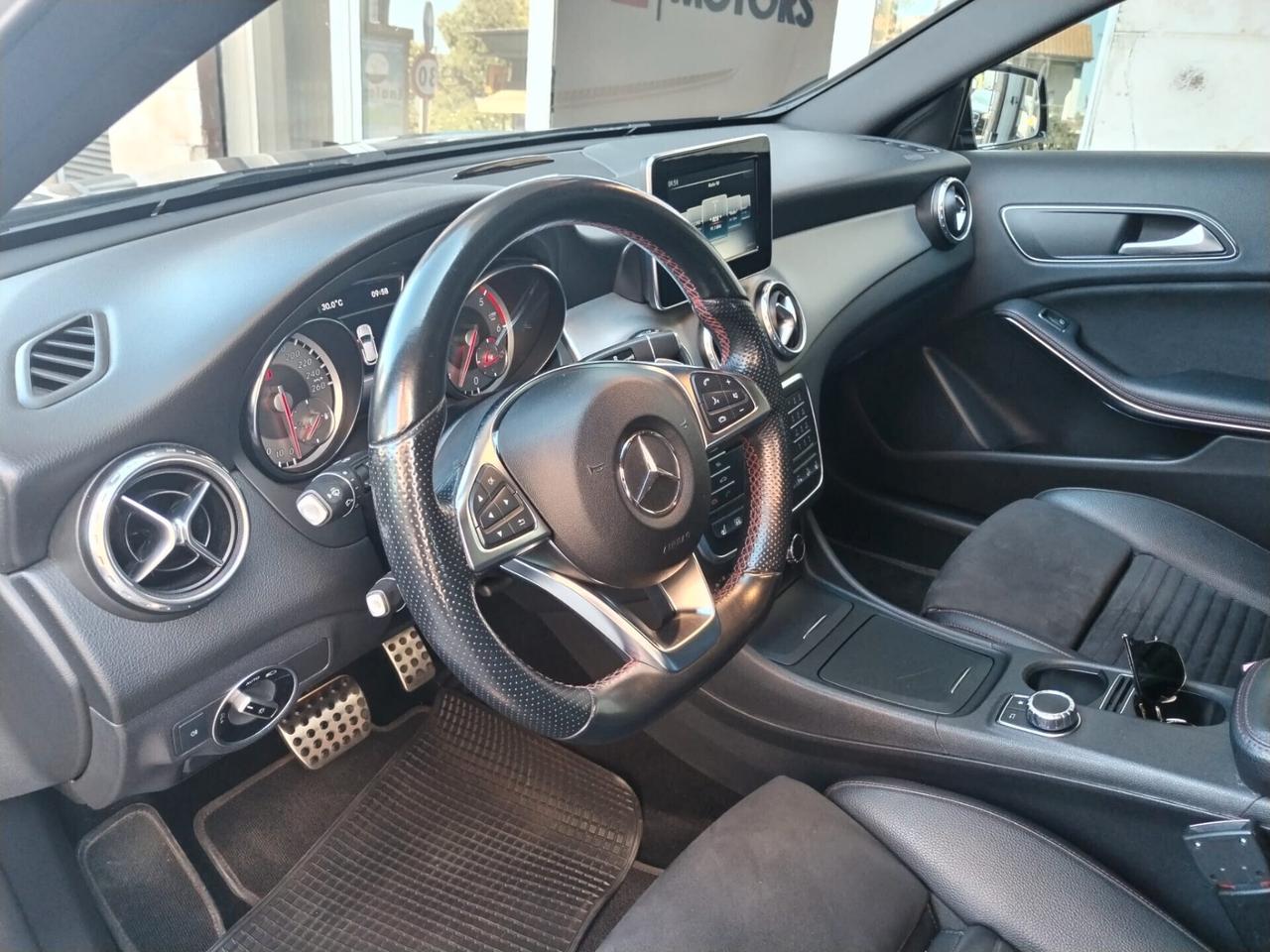 Mercedes-benz GLA 200 D Automatic 4Matic Premium