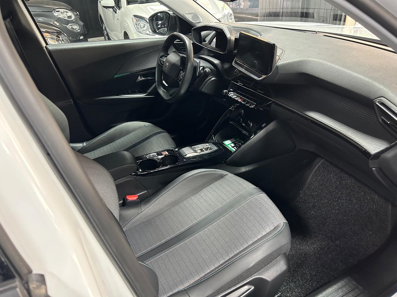 Peugeot 2008 BlueHDi 130 S&S EAT8 Allure Pack