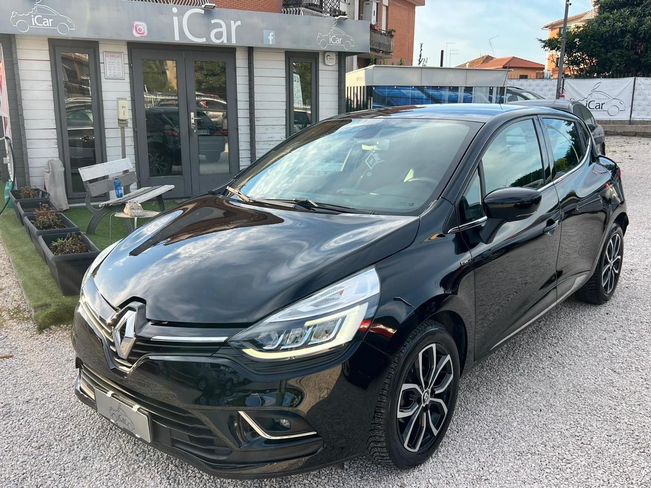 Renault Clio TCe 12V 90 CV 5 porte Moschino Zen