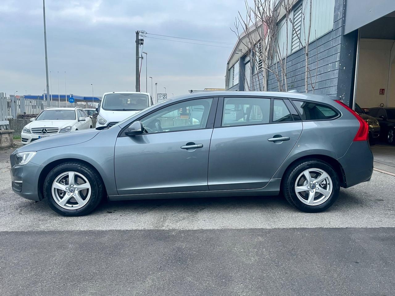 Volvo V60 D2 Kinetic Euro 6