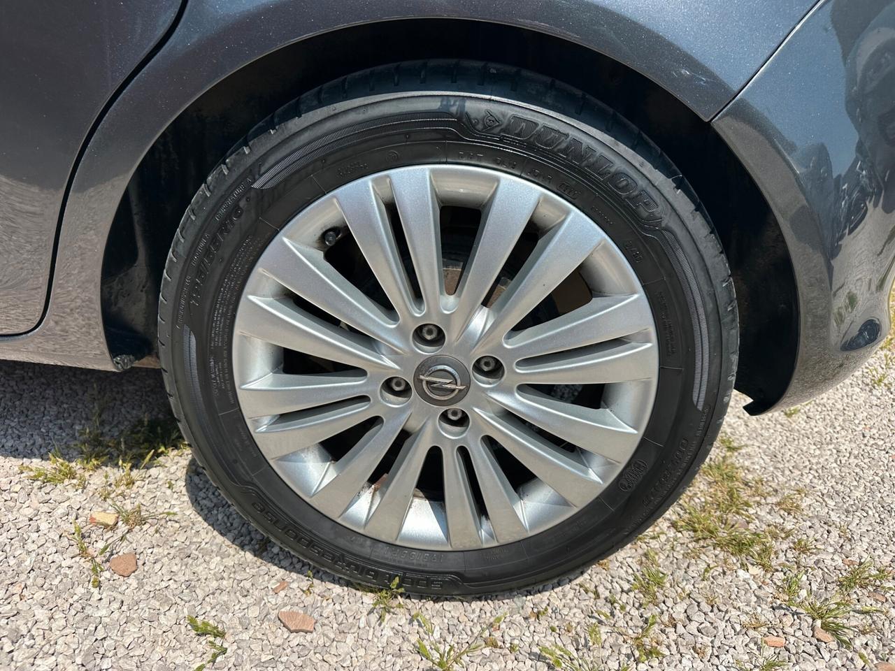 Opel Corsa 1.2 Benzina 85 Cv Cosmo Restyling