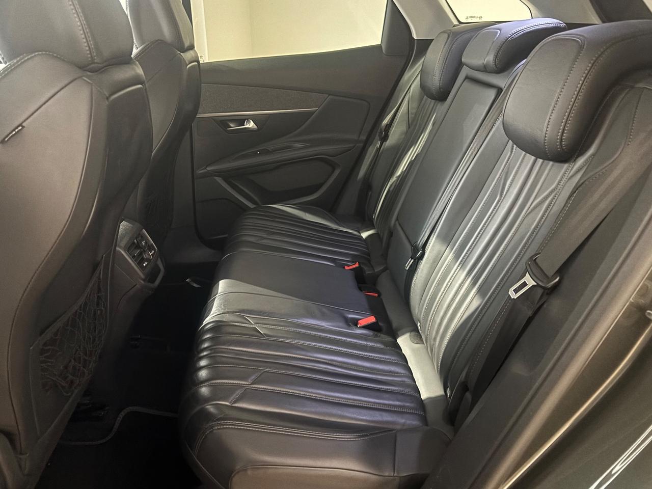 Peugeot 3008 BlueHDi 120 S&S Allure automatica