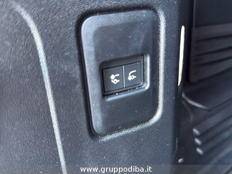 Land Rover Defender VII 2020 110 Diesel 110 3.0d i6 mhev SE awd 200cv auto