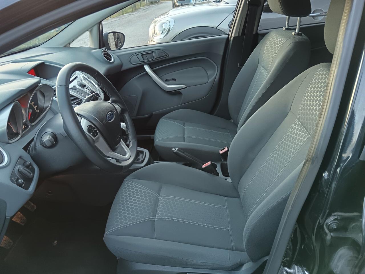 Ford Fiesta 1.4 TDCI 68CV TITANIUM NUOVISSIMA