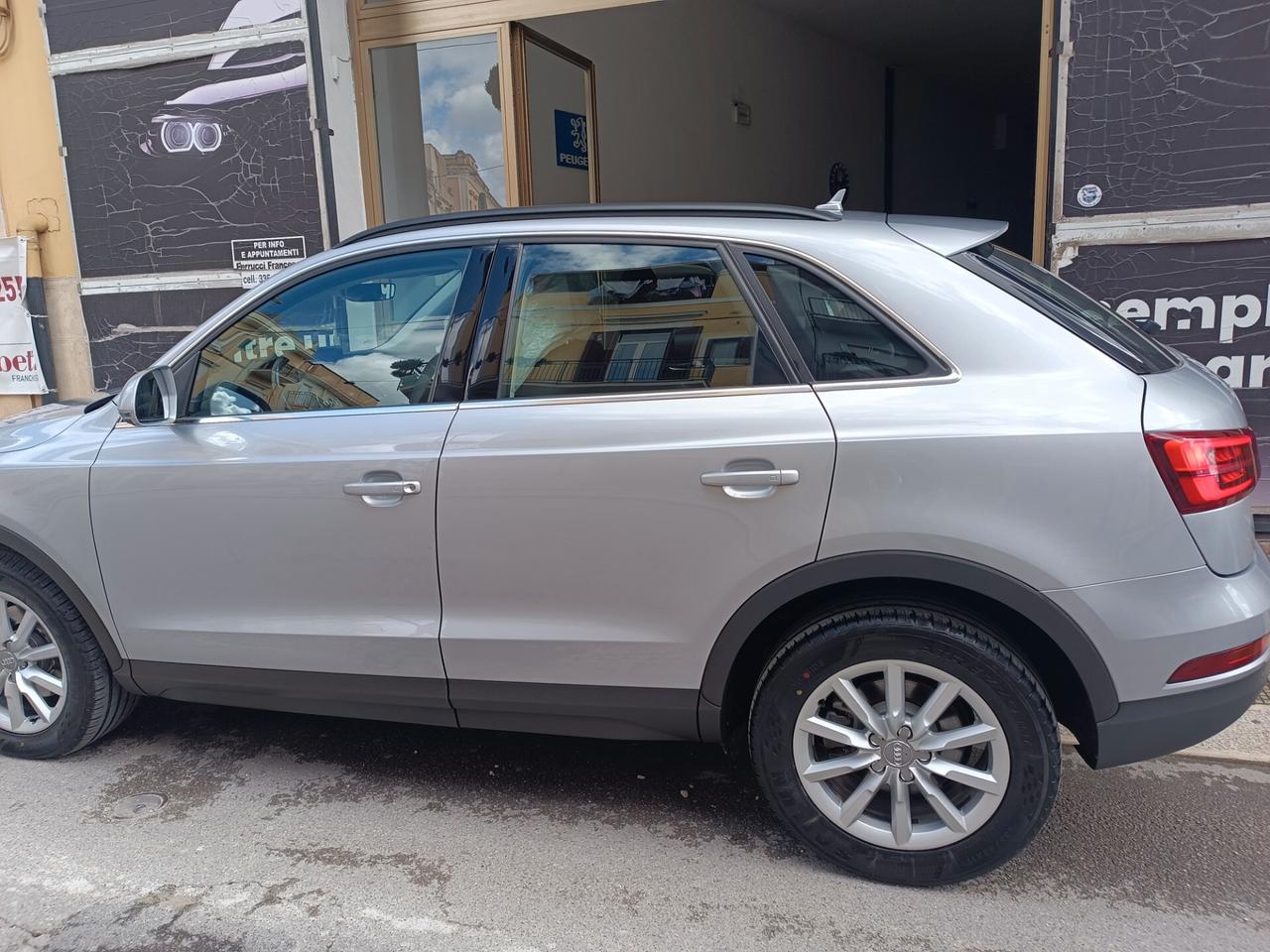 Audi Q3 2.0 TDI 150 CV S tronic Sport