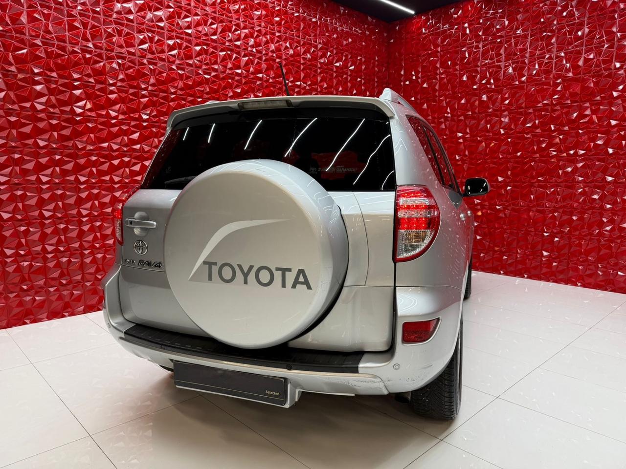 Toyota RAV4 2.2 D-4D 150 CV DPF Luxury