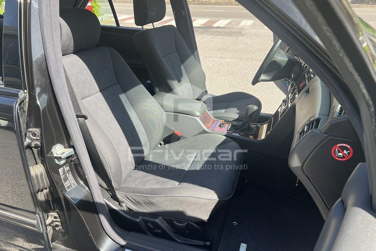 MERCEDES E 200 Kompressor cat Elegance