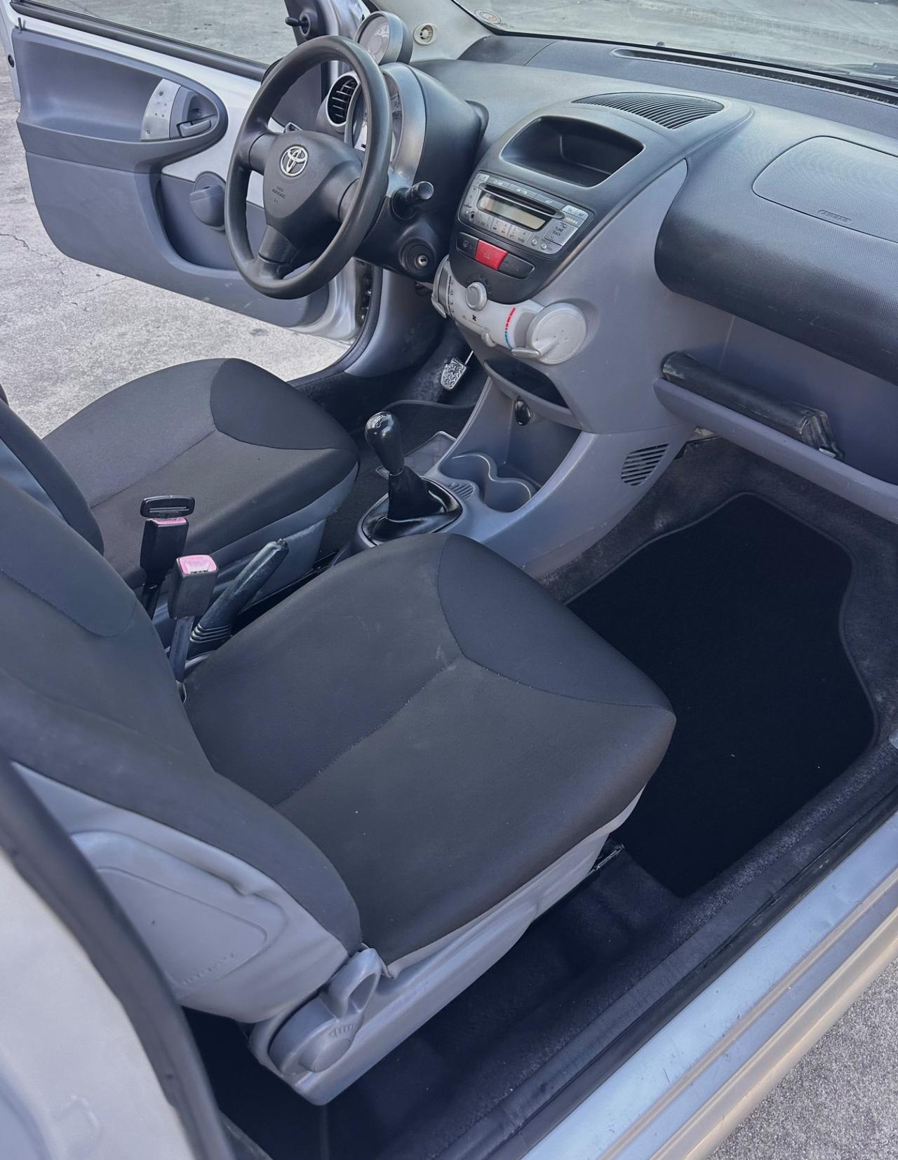 Toyota Aygo 1.0 Benz VVT-i68cv 3 porte Sol