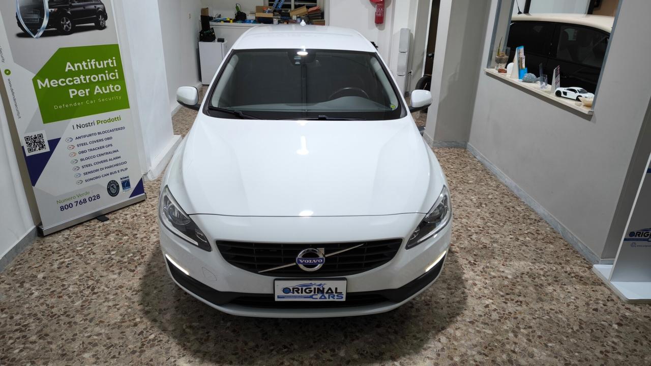 Volvo V60 D2 Geartronic Summum