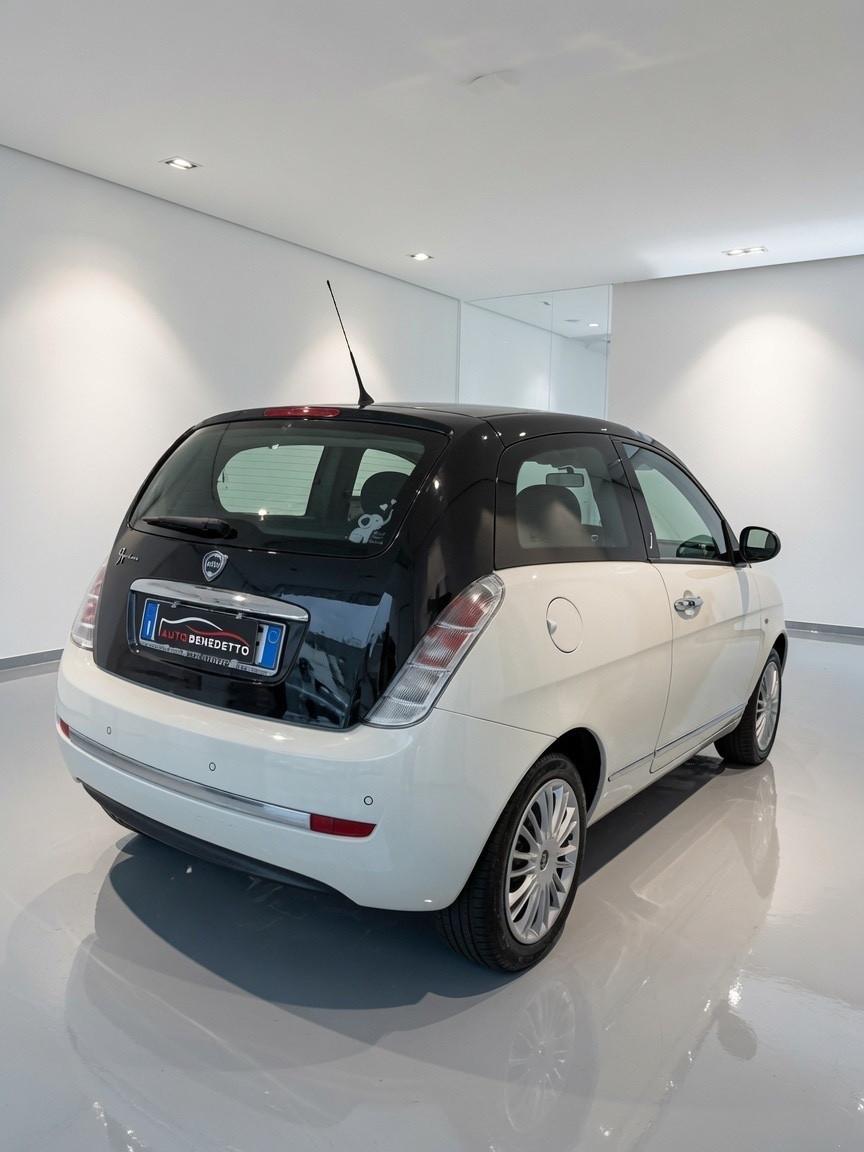Lancia Ypsilon 1.2 69 CV Platinum 2011