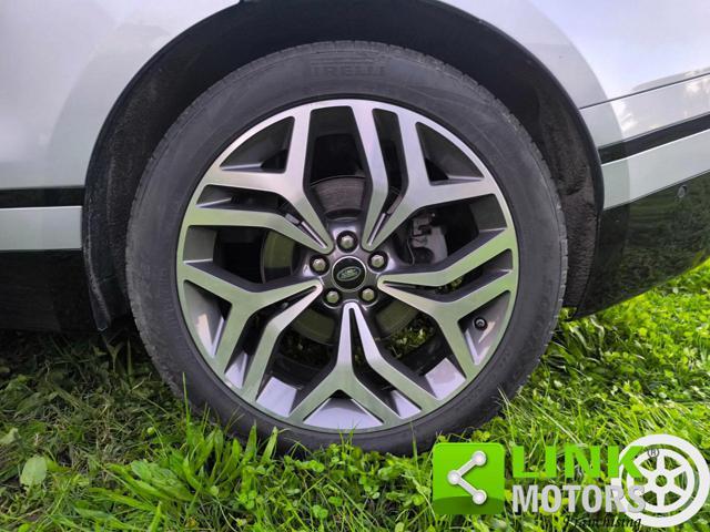 LAND ROVER Range Rover Velar 2.0D 240 CV R-Dynamic SE