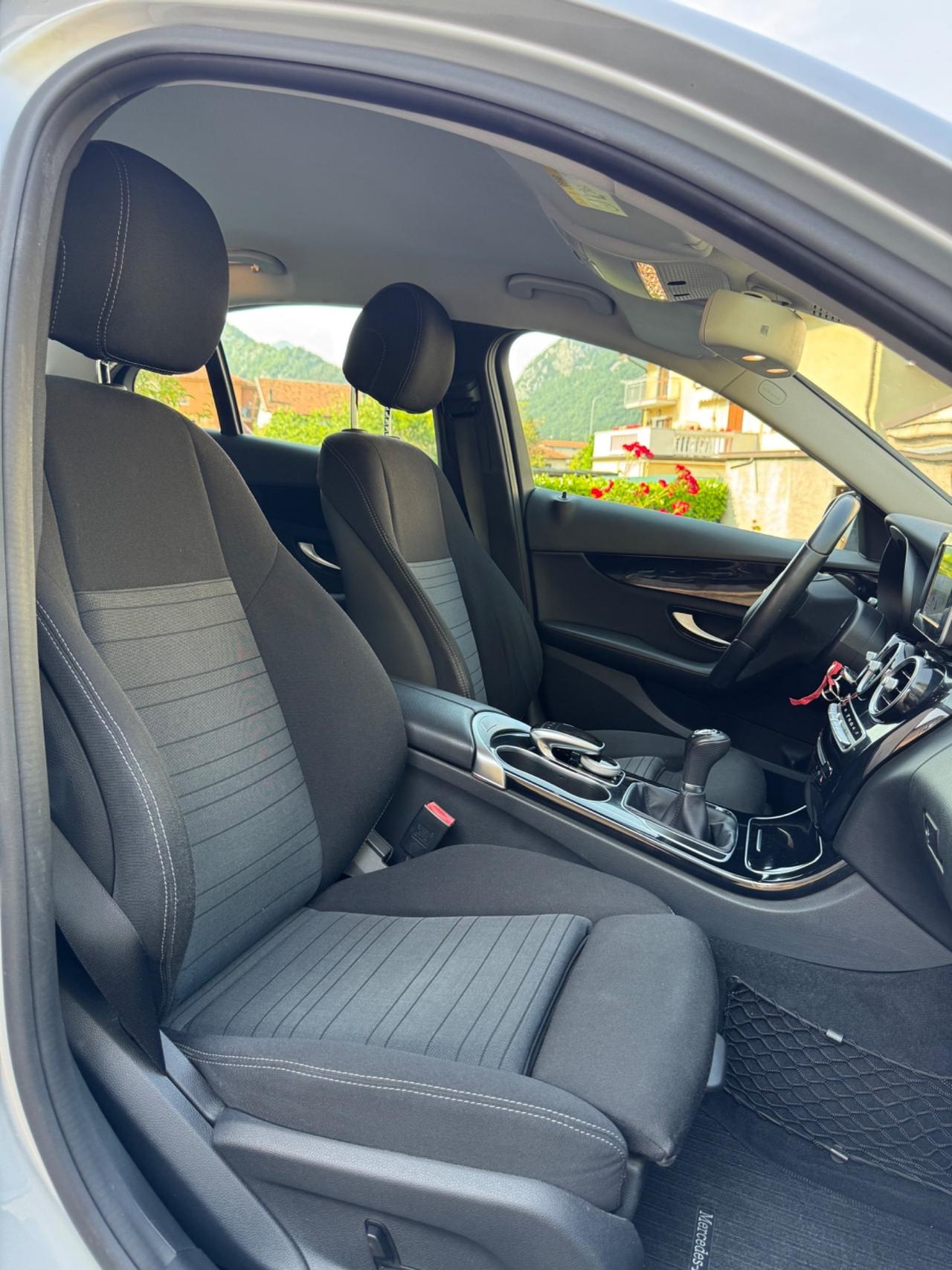 Mercedes-benz C 180 d Auto Premium