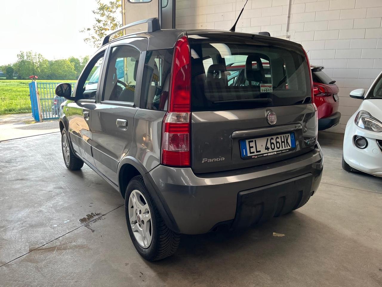 Fiat Panda CLIMBING NATURAL POWER