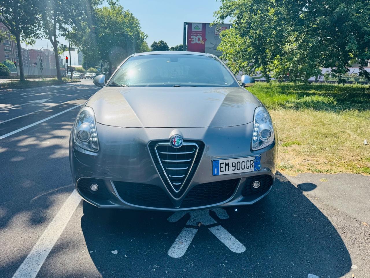 Alfa Romeo Giulietta 2.0 JTDm-2 Distinctive 2012