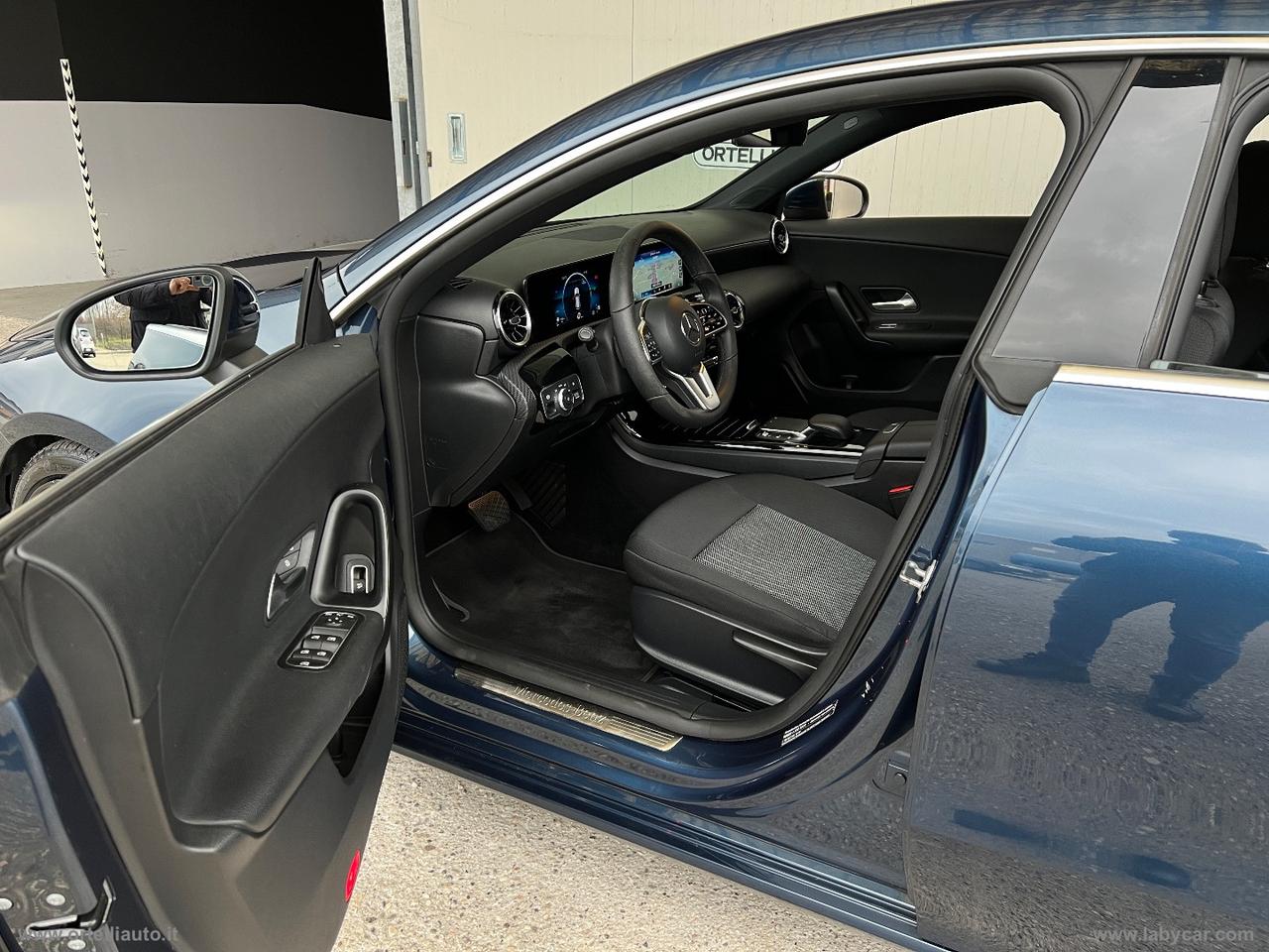 MERCEDES-BENZ CLA 200 d Aut. Shooting Brake Business IVA DEDUCIBILE