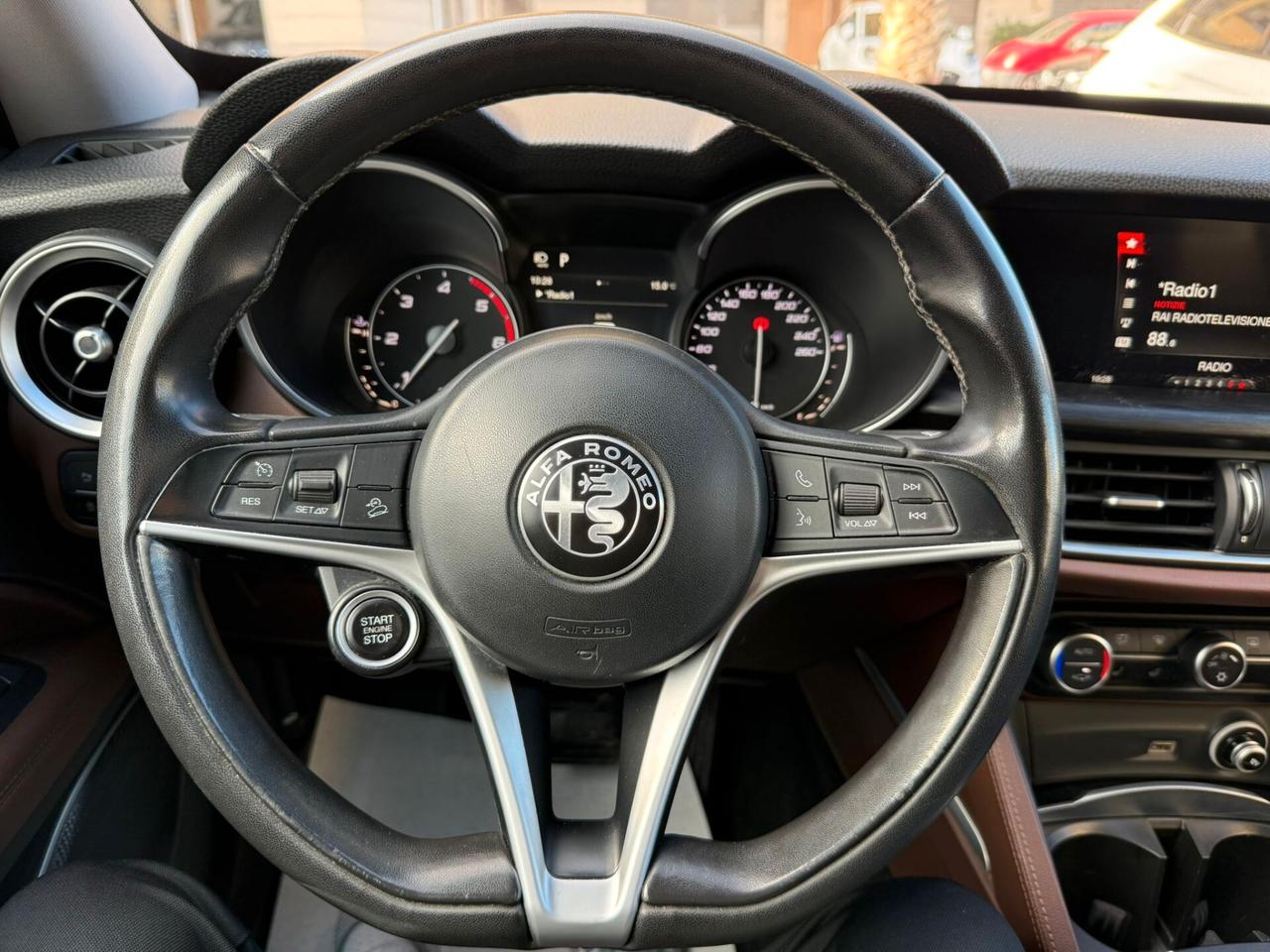 Alfa Romeo Stelvio 2.2 Turbodiesel 210 CV AT8 Q4 Ti