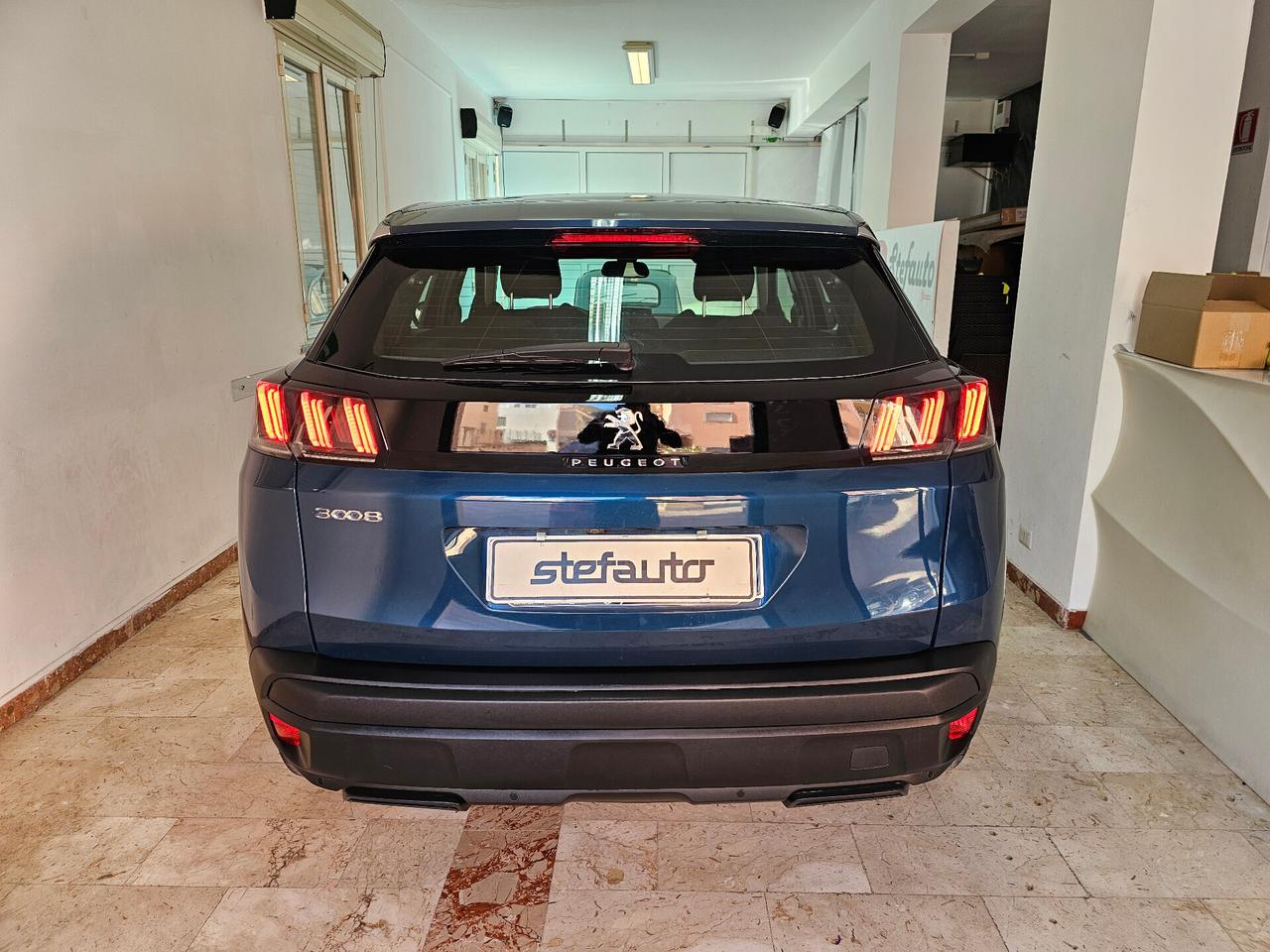 Peugeot 3008 BlueHDi 130 S&S EAT8 Active Business 2021