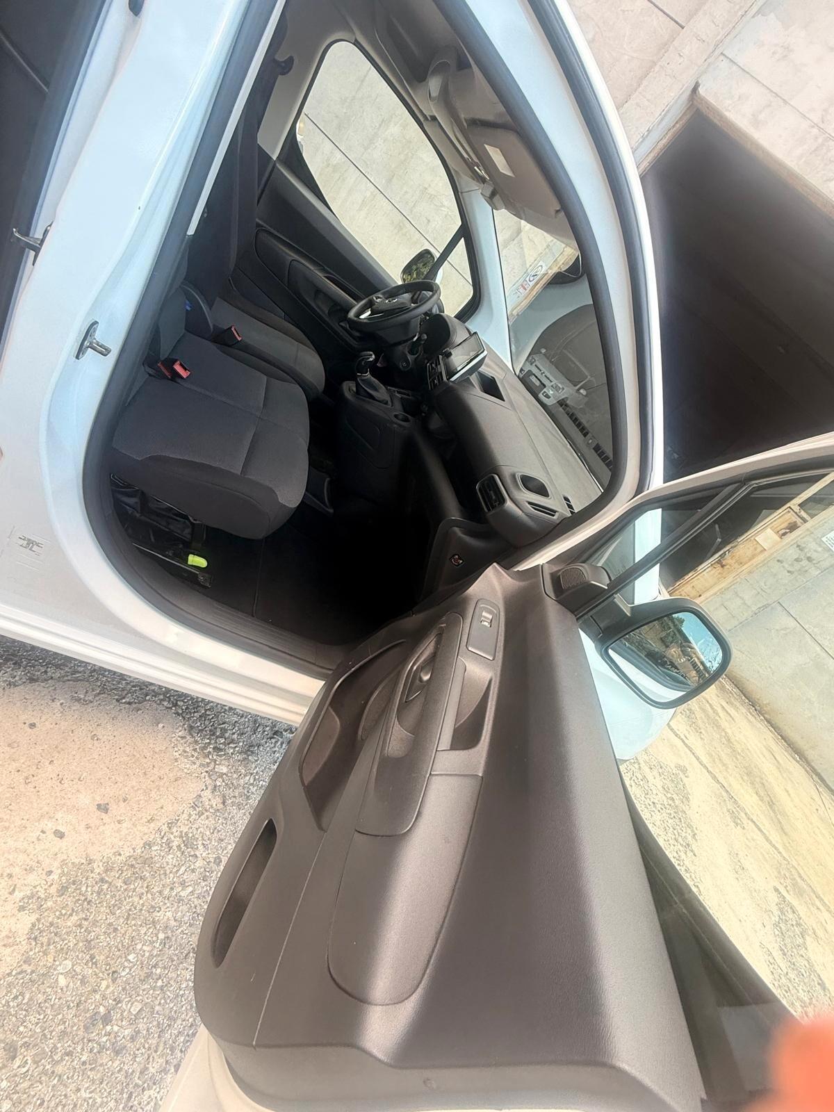 Opel Combo Cargo 1.5 Diesel 100CV PC 650kg Edition