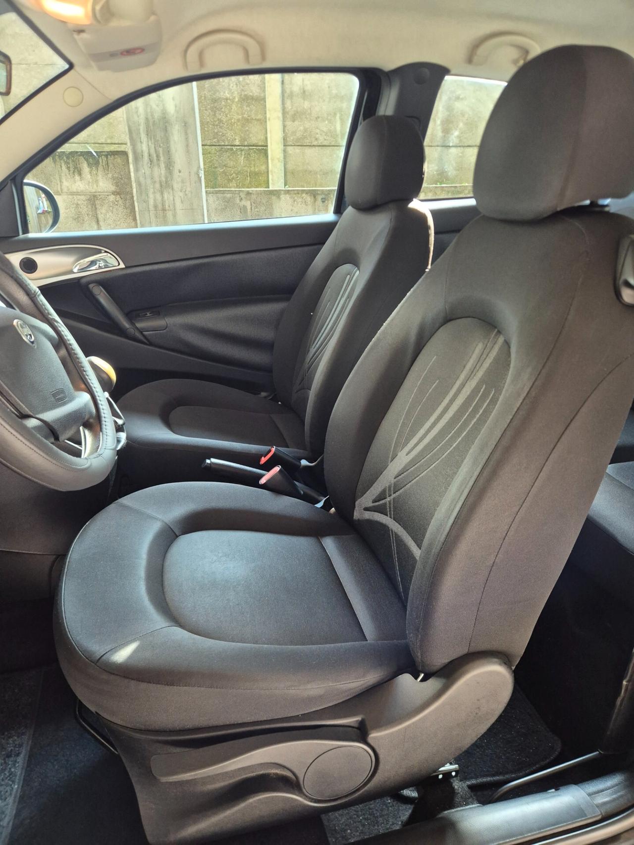 Lancia Ypsilon 1.2 69 CV Platinum neo patentati