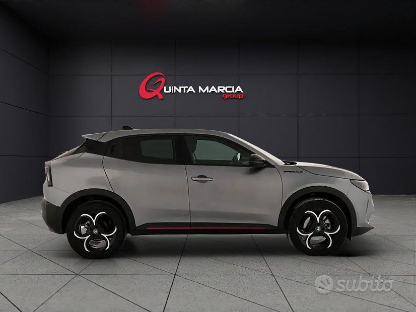 Alfa Romeo Junior 1.2 145 cv HYBRID SPECIALE KM0