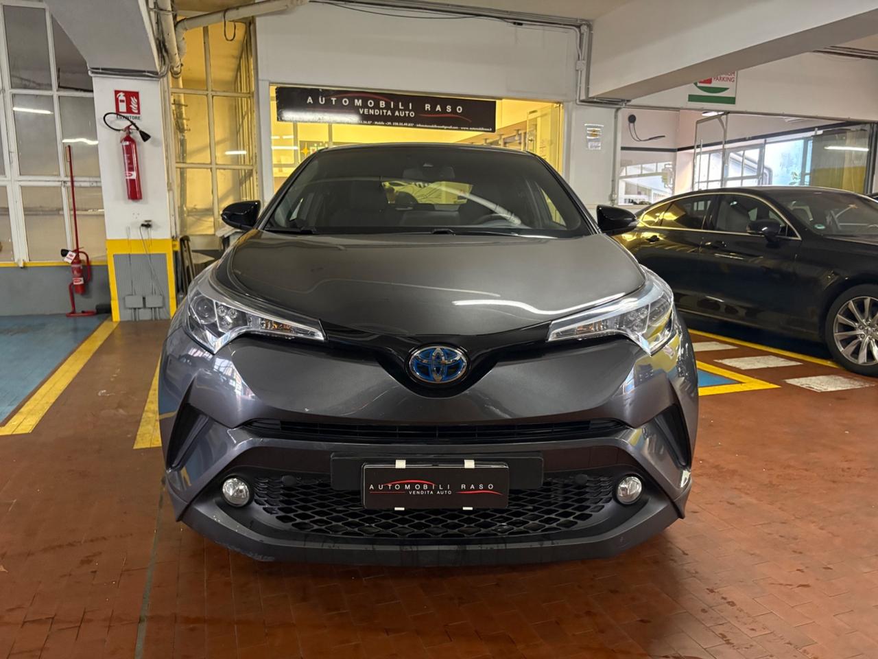 Toyota C-HR 1.8 Hybrid E-CVT Style
