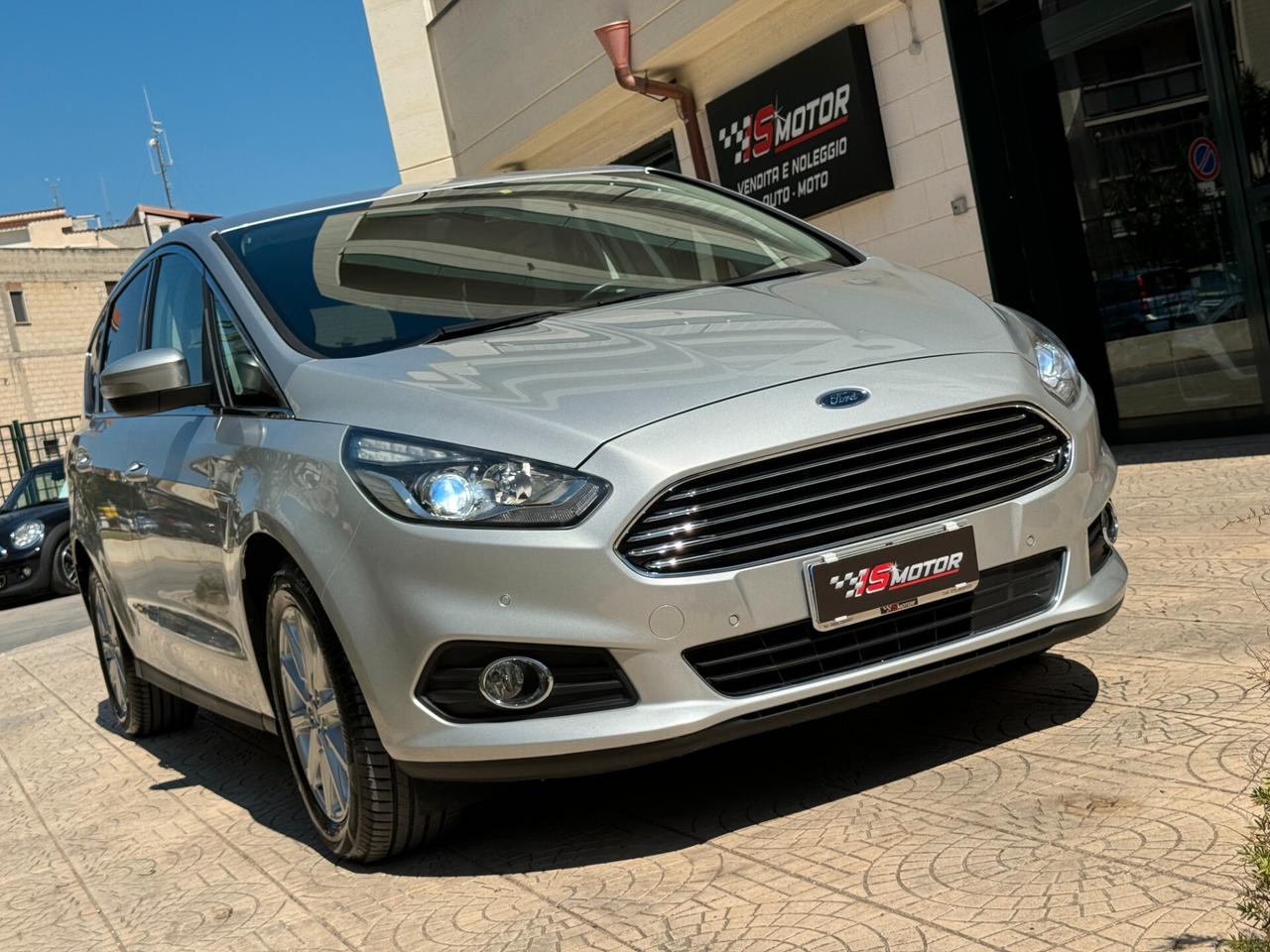 Ford S-Max 2.0 TDCi 150CV Powershift Titanium