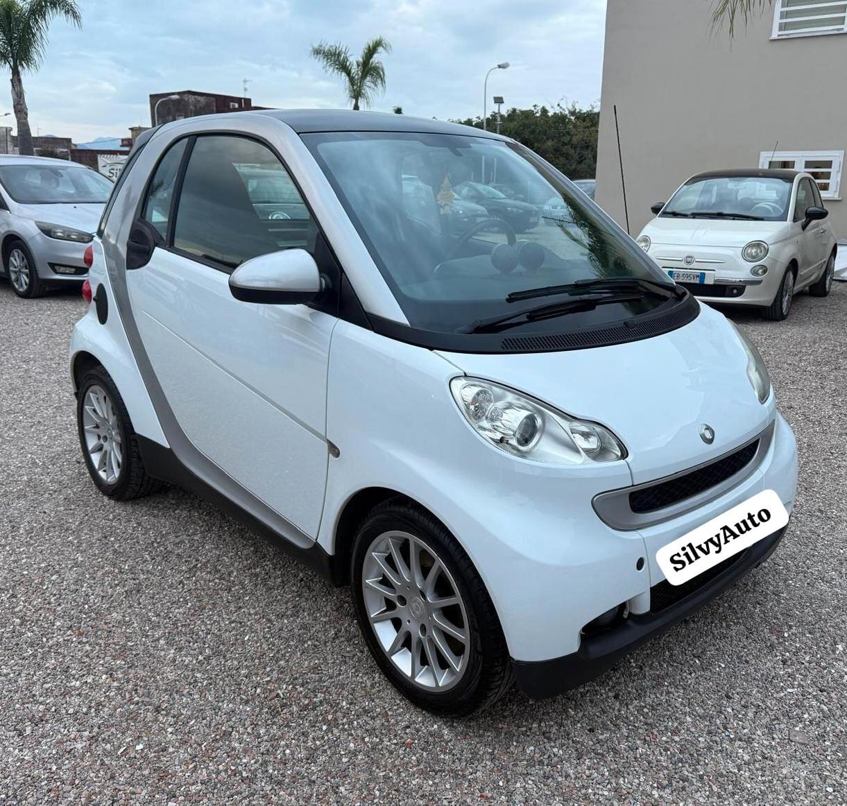 Smart ForTwo 1000 52 kW coupé limited one