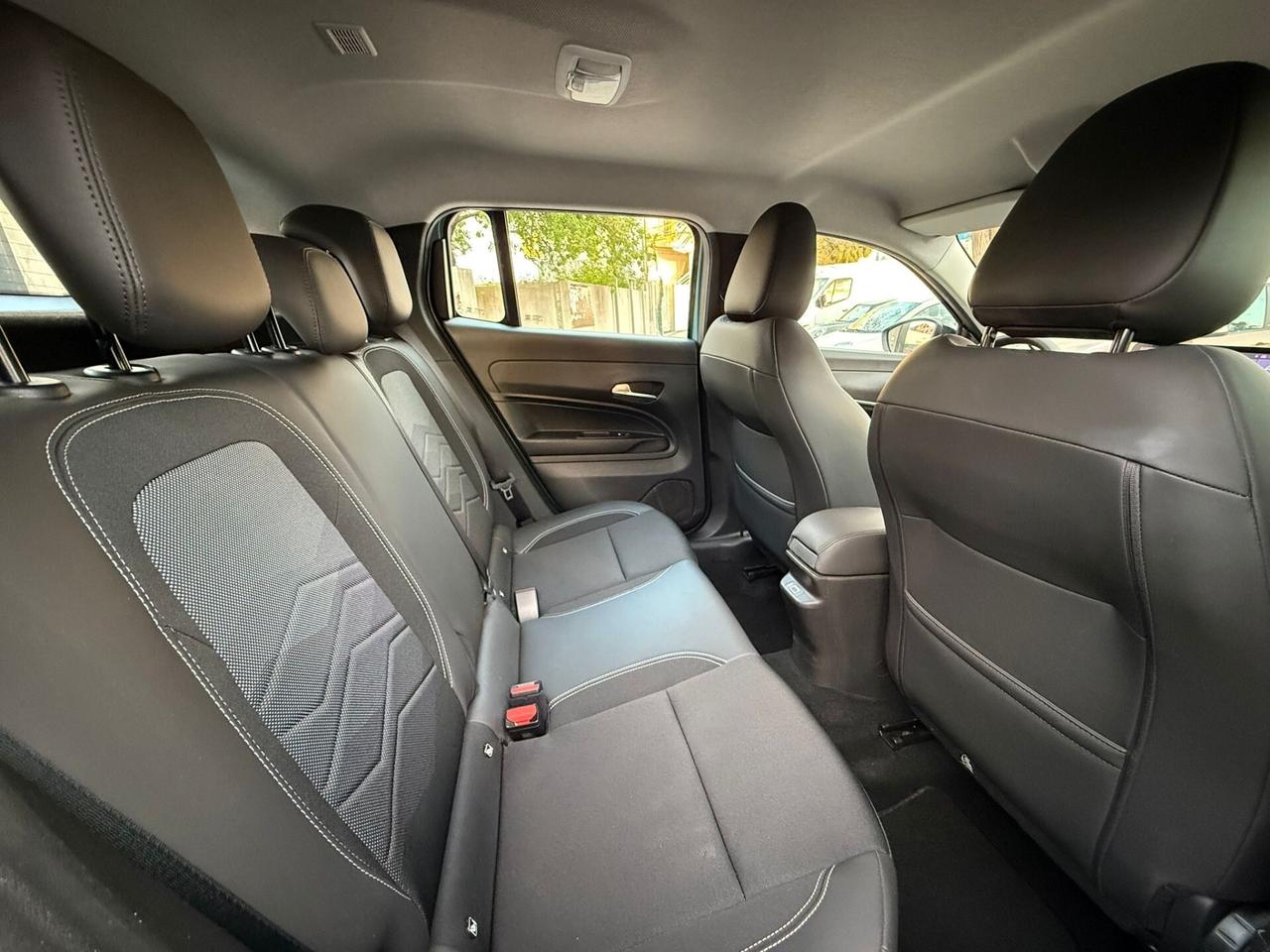 Jeep AVENGER TURBO KM. 35.000 08/2023