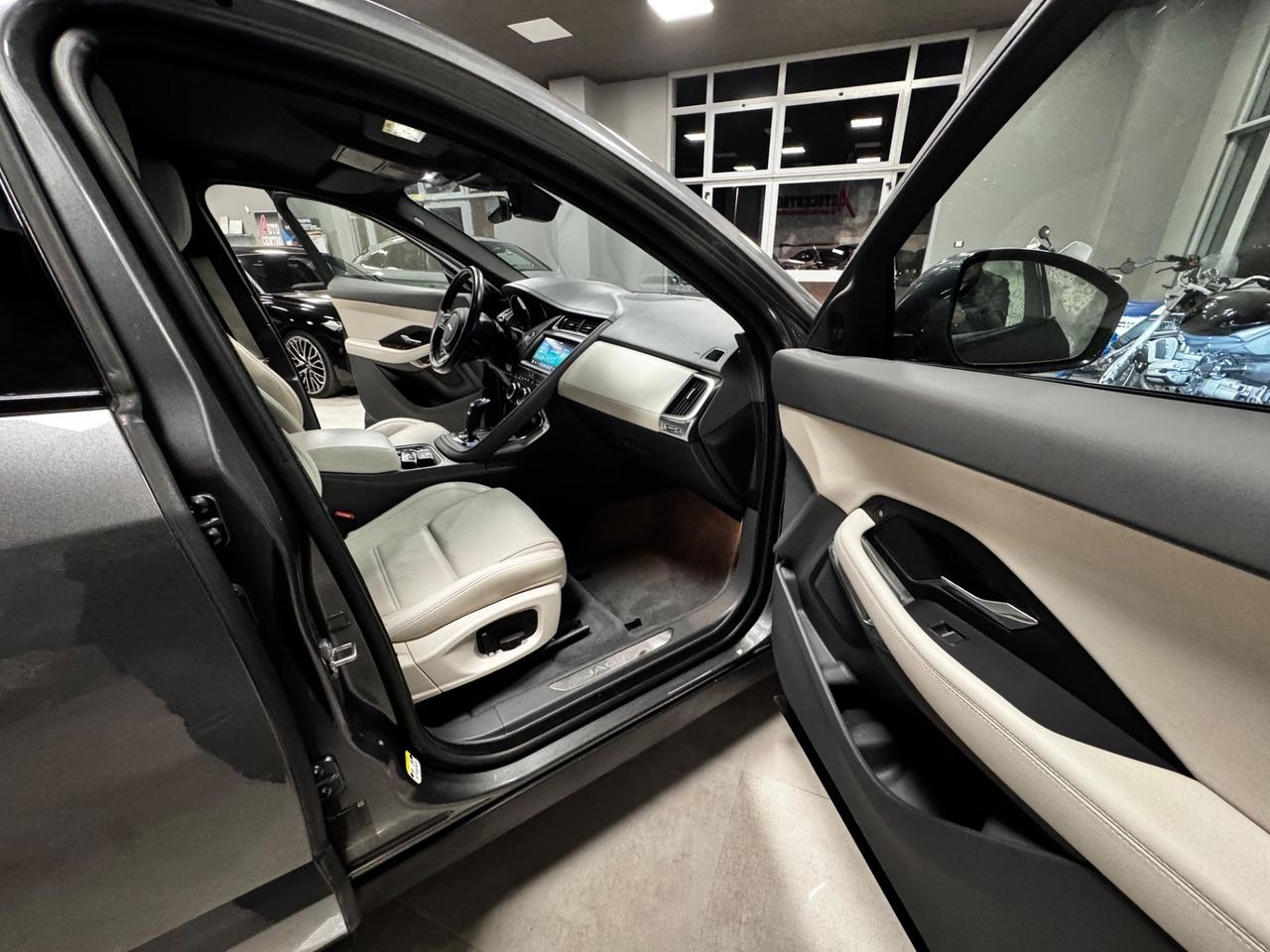 JAGUAR E-PACE 4WD R-DYNAMIC SPORT