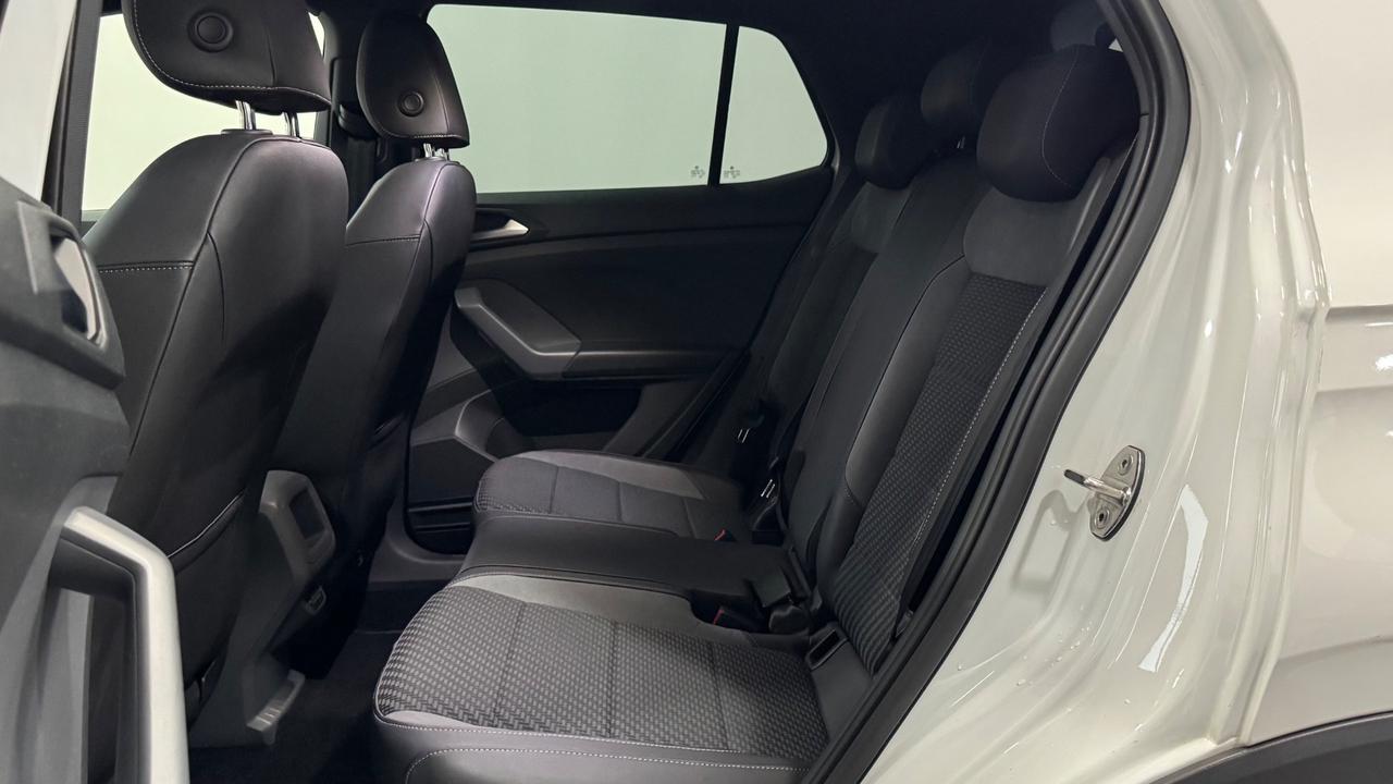 Volkswagen T-Cross 1.6 TDI DSG R-Line BMT