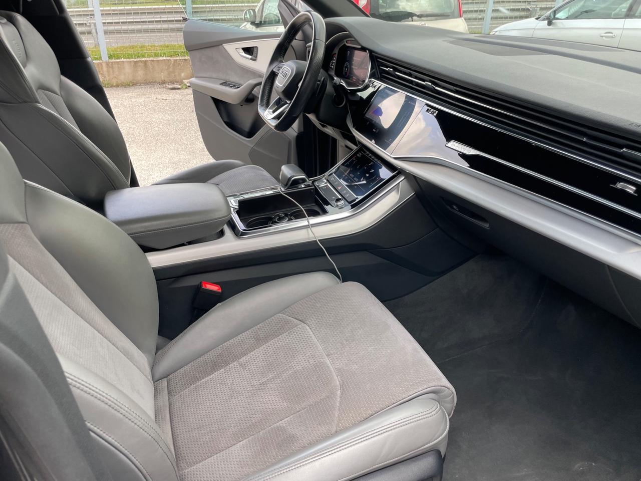 Audi Q8 50 TDI 286 CV quattro tiptronic Sport