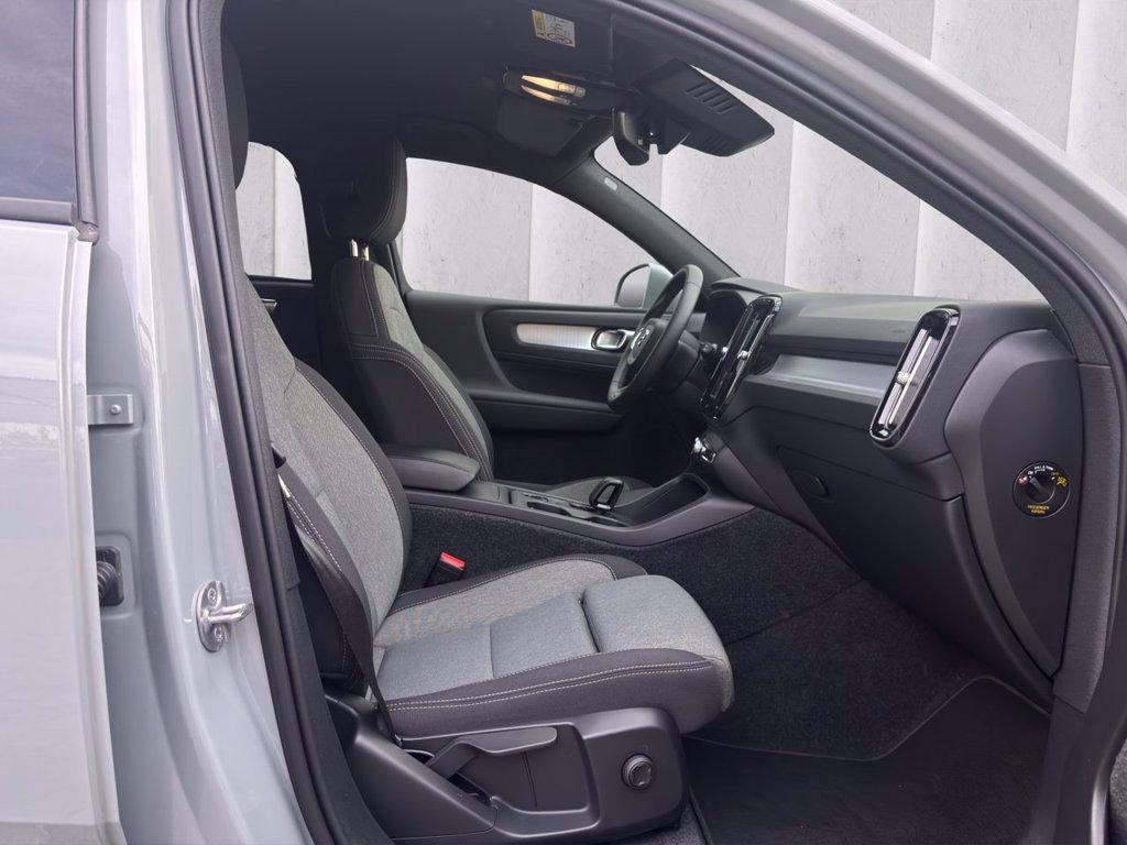 VOLVO XC40 2.0 b3 Core auto del 2025