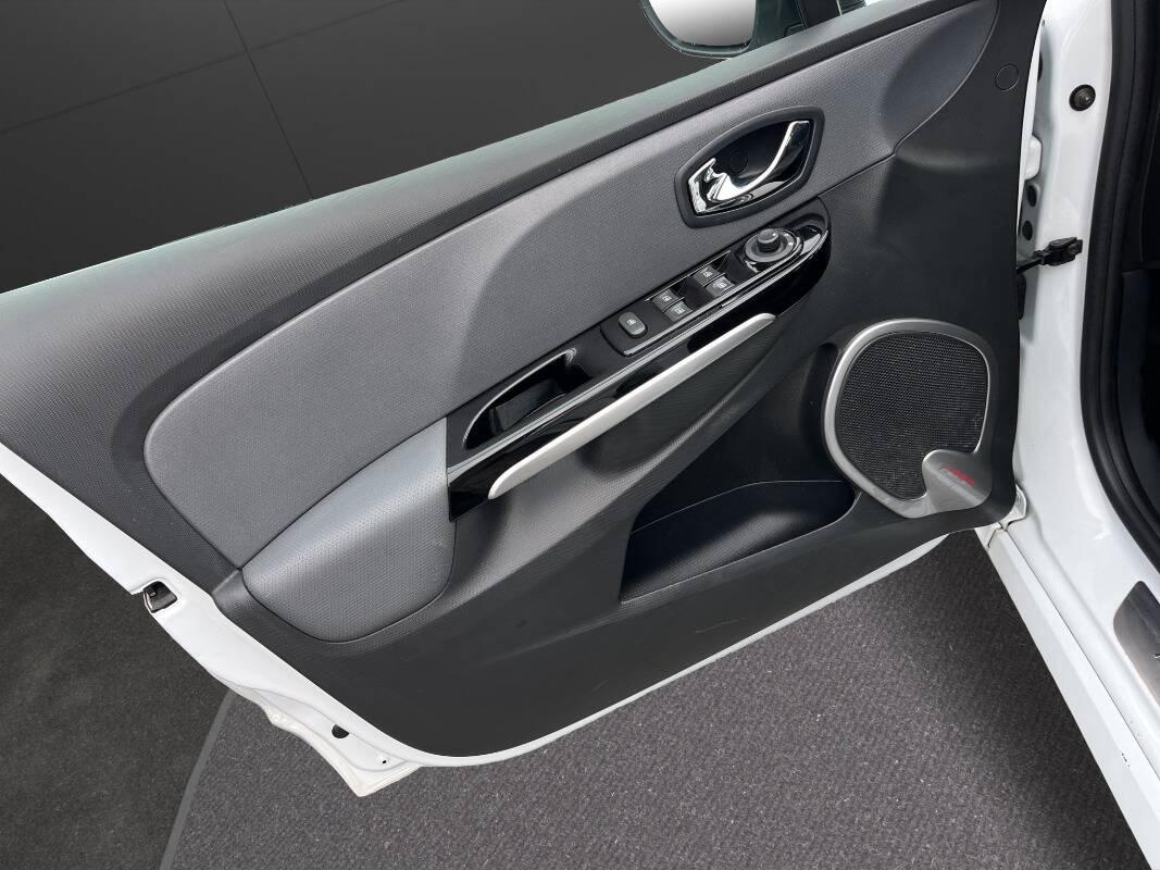 Renault Clio 1.2 GT 120cv edc