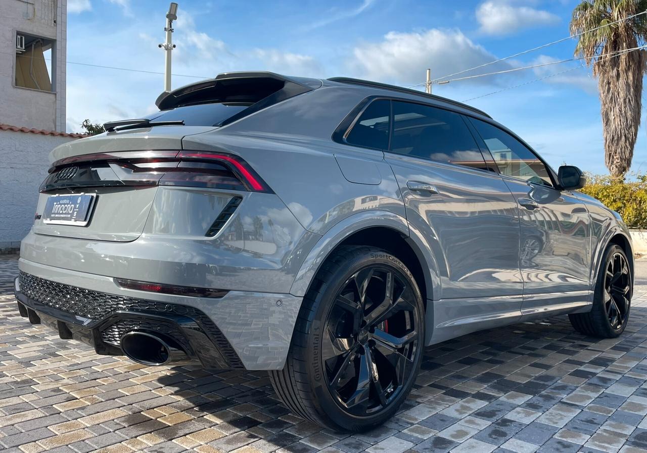 Audi RS Q8 4.0 TFSI 600CV tiptronic mhev quattro