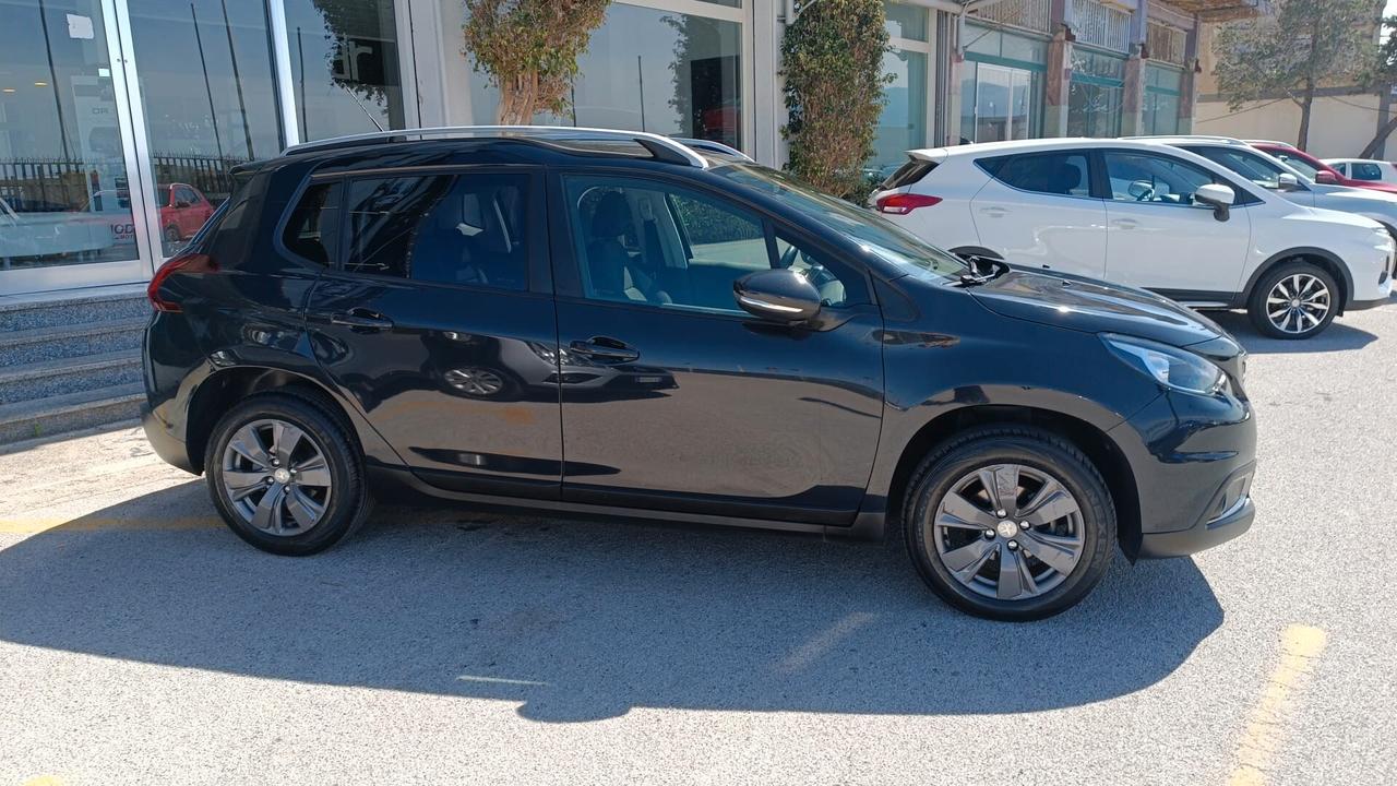 Peugeot 2008 PureTech 82 Active Benzina/GPL