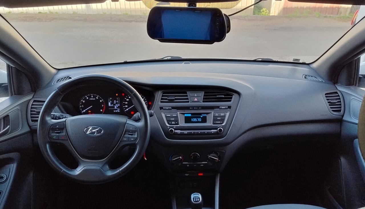 Hyundai i20 1.2 75CV NEOPATENTATI - 2017