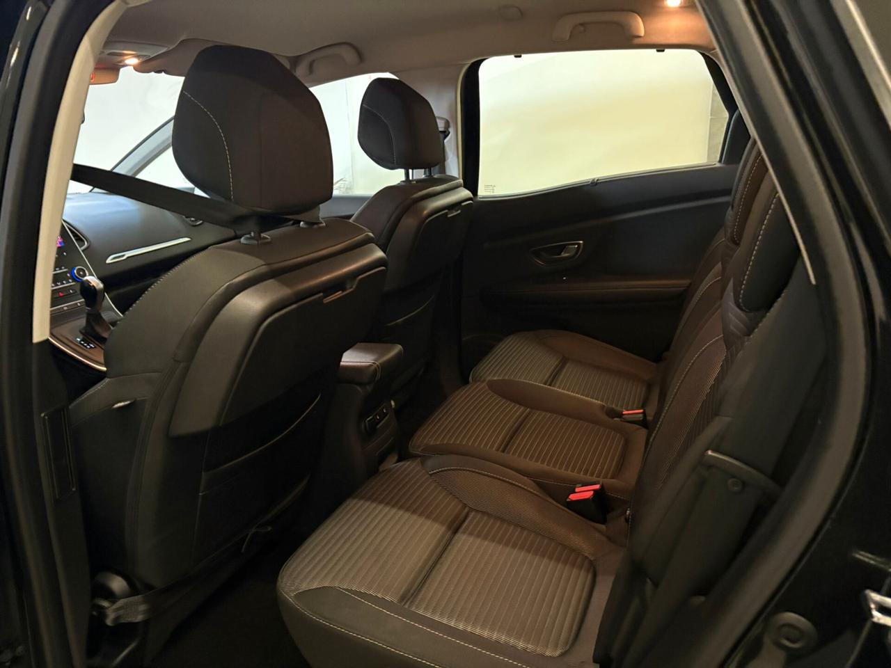 Renault Scenic Scénic dCi 1500cc 110 CV EDC Energy Bose automatico