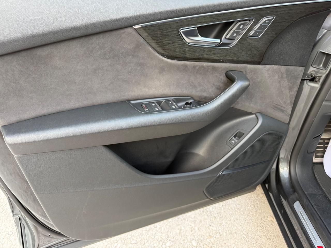 Audi Q8 50 TDI 286 CV quattro tiptronic Sport Full