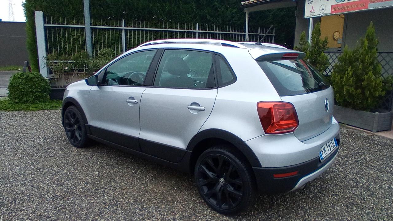 Volkswagen Polo Cross 1.2 TSI BlueMotion Adatta a Neopatentati