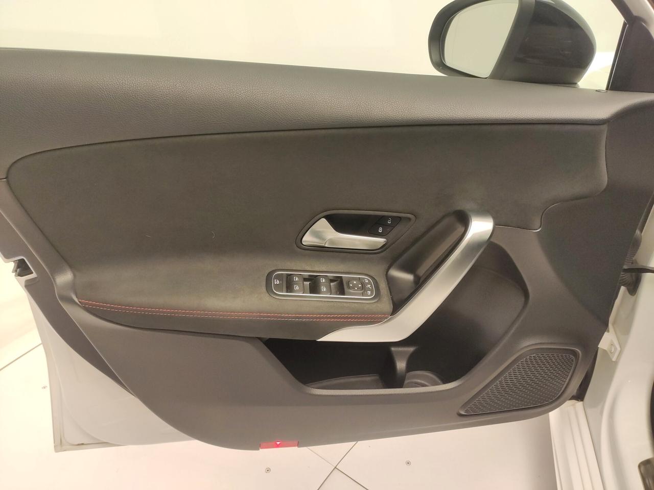 Mercedes-benz A 180 d Automatic Premium -AMG