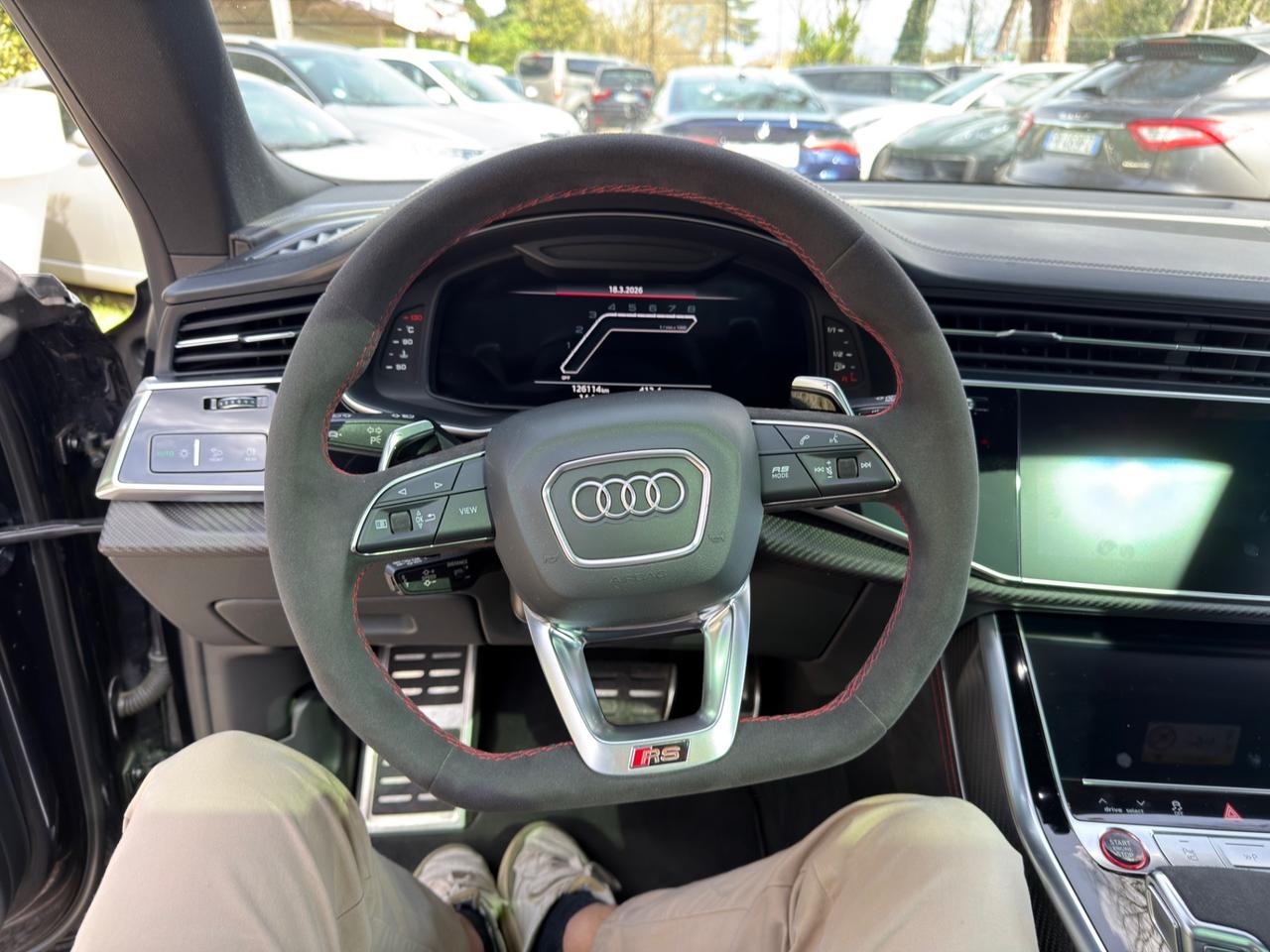 Audi Q8 RS TFSI V8 quattro tiptronic